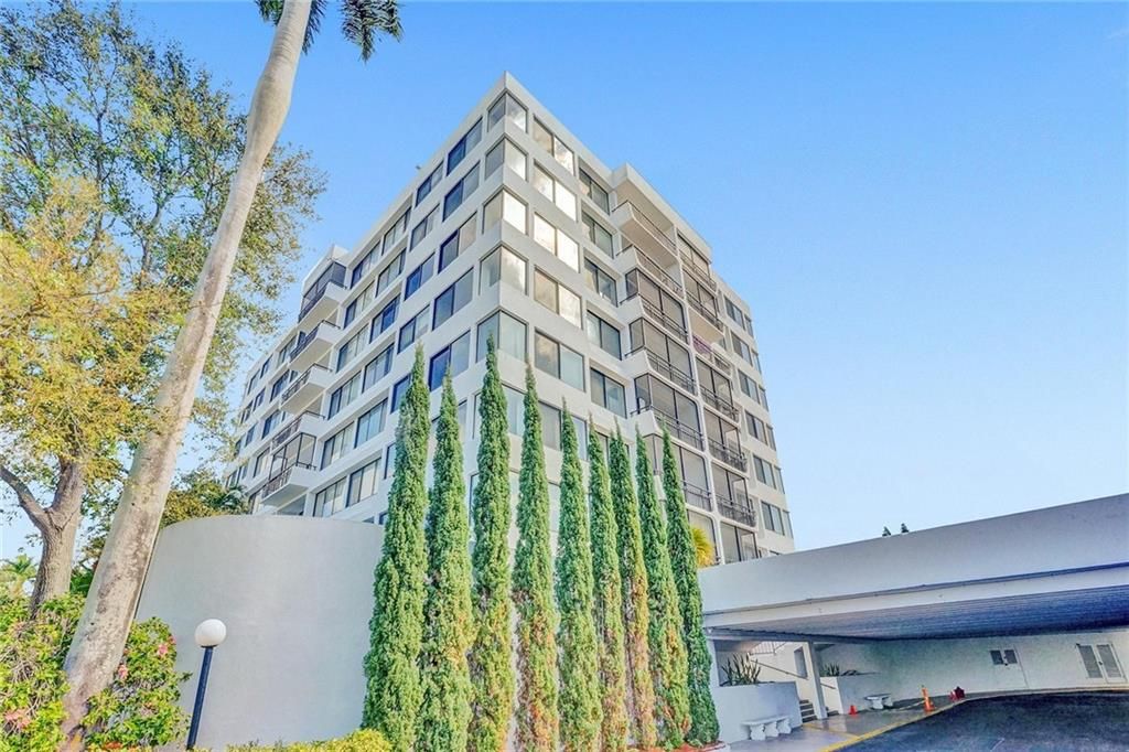 Photo of 1500 Presidential Way #703, West Palm Beach, FL 33401 (MLS # F10319559)