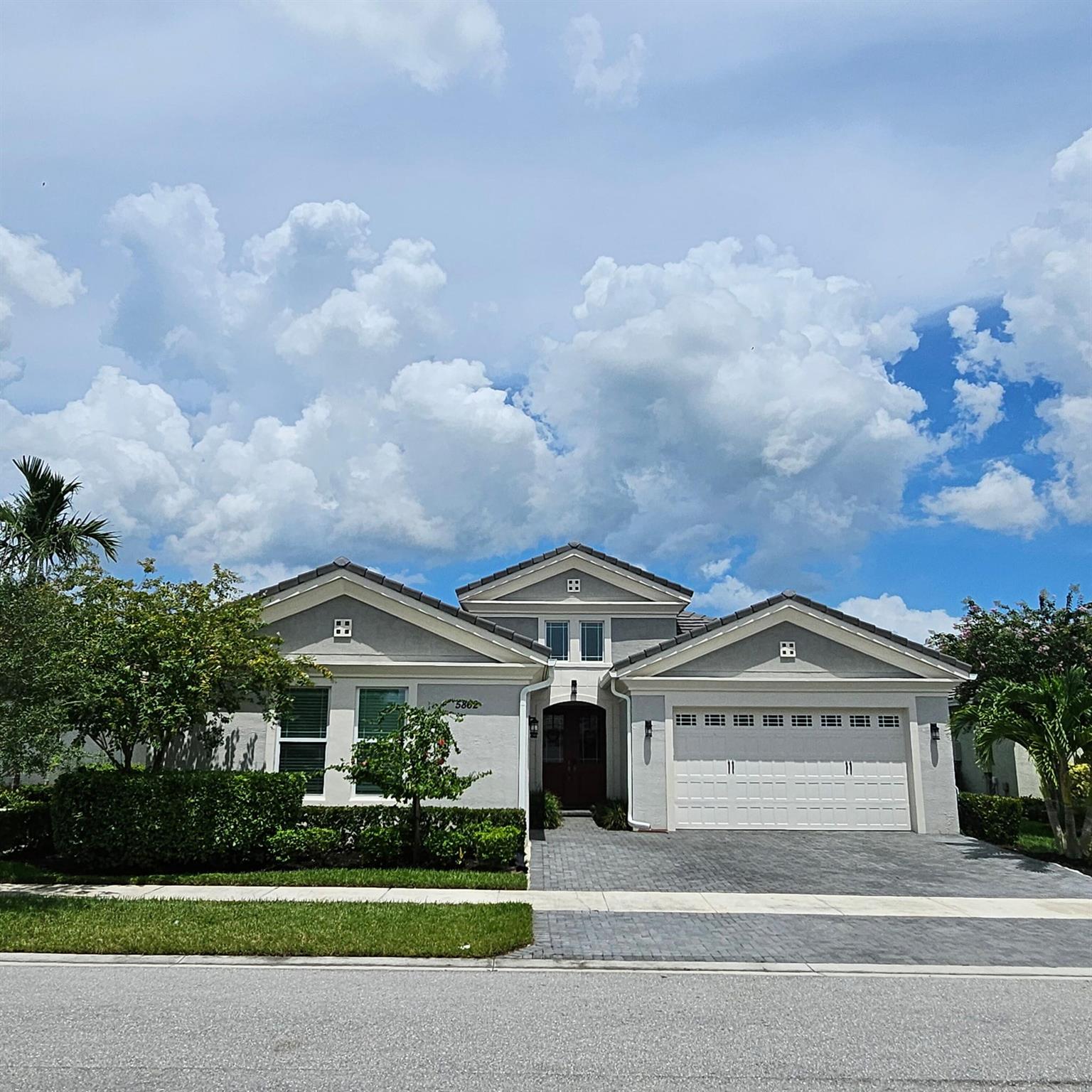5862 Whippoorwill Circle