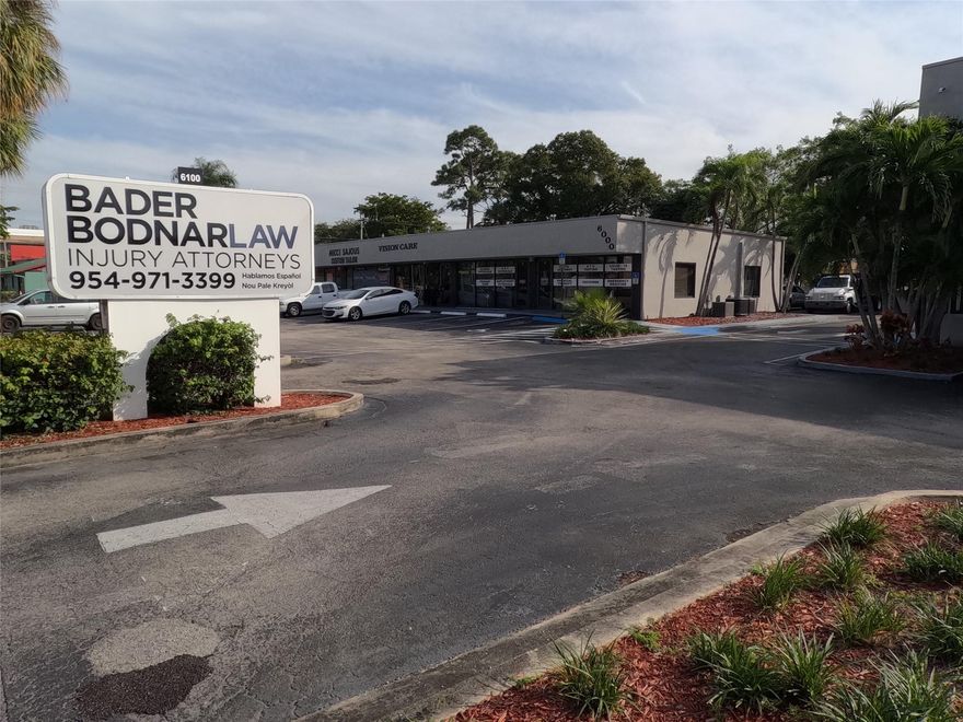 Great Exposure right on Atlantic Blvd. also corner unit for more exposure. Move IN condition. Easy to show Vacant
Just one block west of 441 and Atlantic