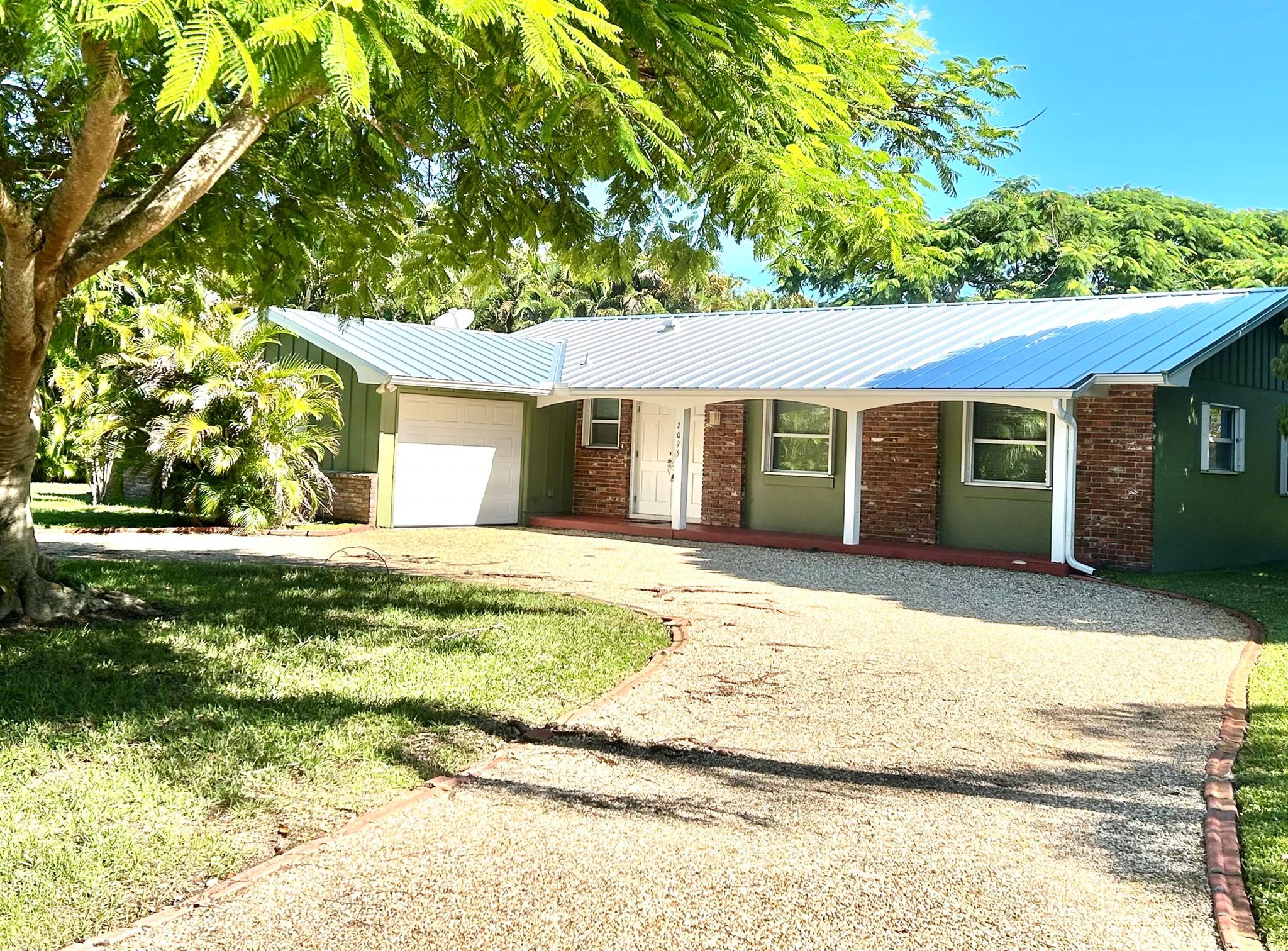 NORTH RIVER SHORES - Residential Lease