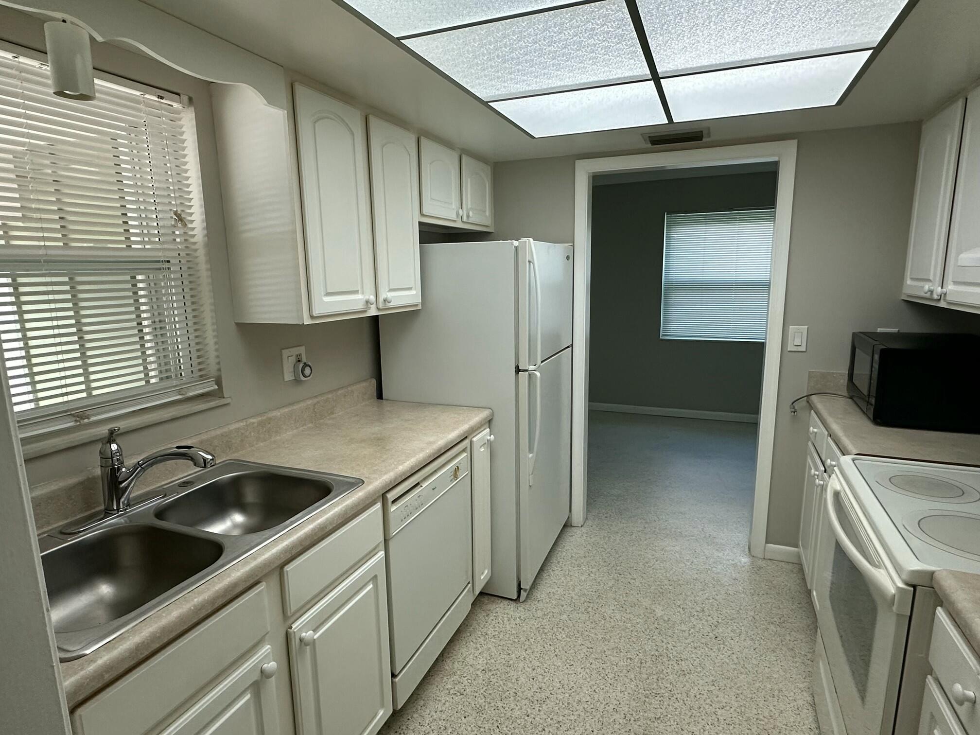 NORTH RIVER SHORES - Residential Lease