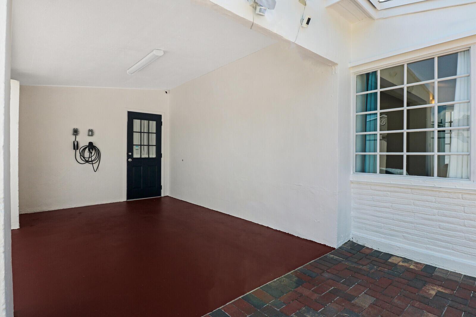View photos, virtual tours, details... 1108 NW 3rd Avenue