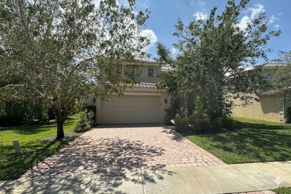 2709 Pienza Circle Royal Palm Beach FL 33411