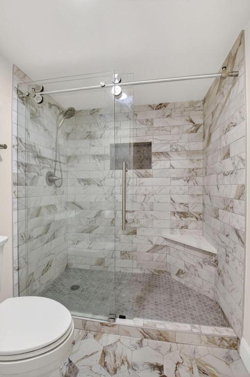 BANYAN COURTS CONDO - Residential