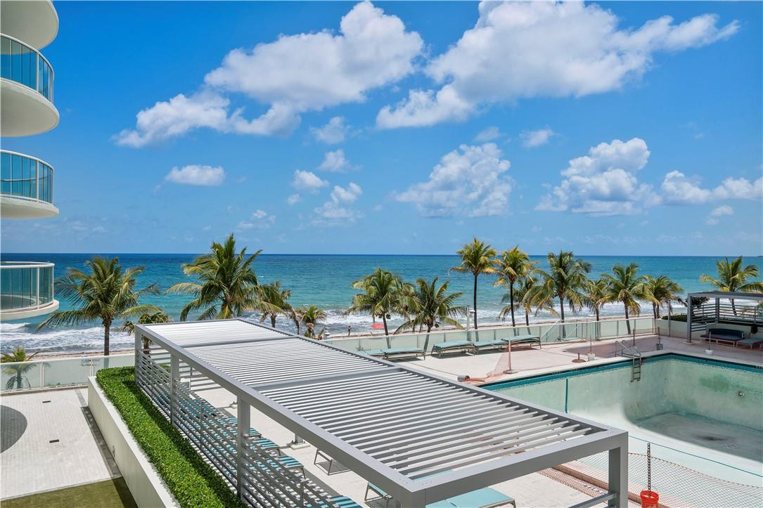 SOUTHPOINT - Residential