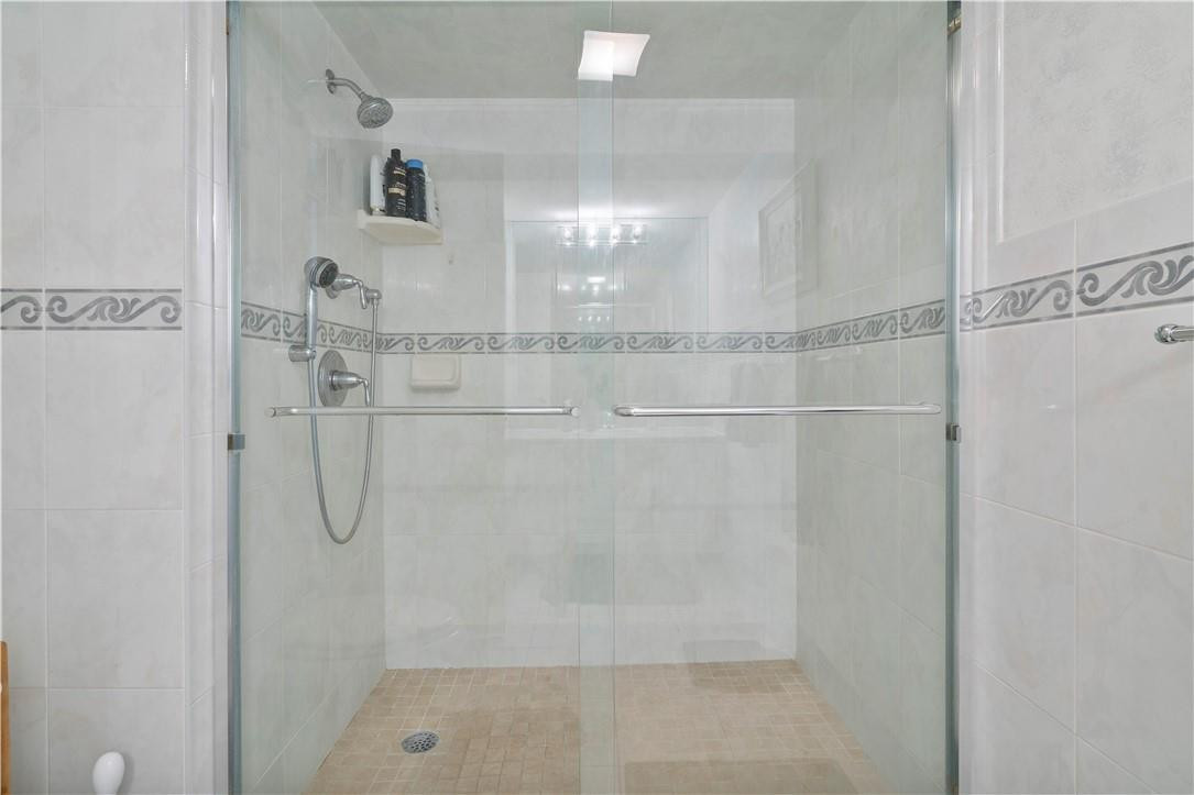 SOUTHPOINT - Residential