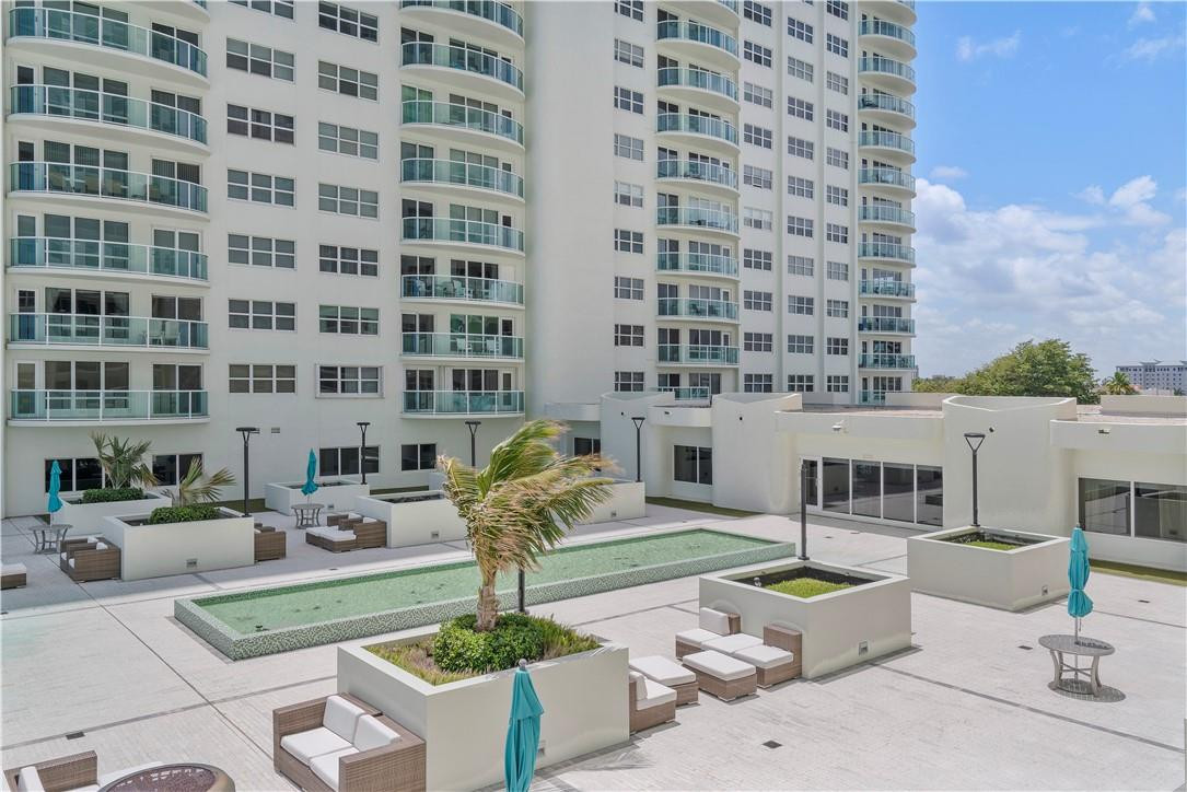 SOUTHPOINT - Residential