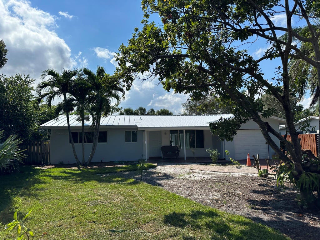 Photo of 99 NW 6th Avenue, Boca Raton, FL 33432 (MLS # R10922511)