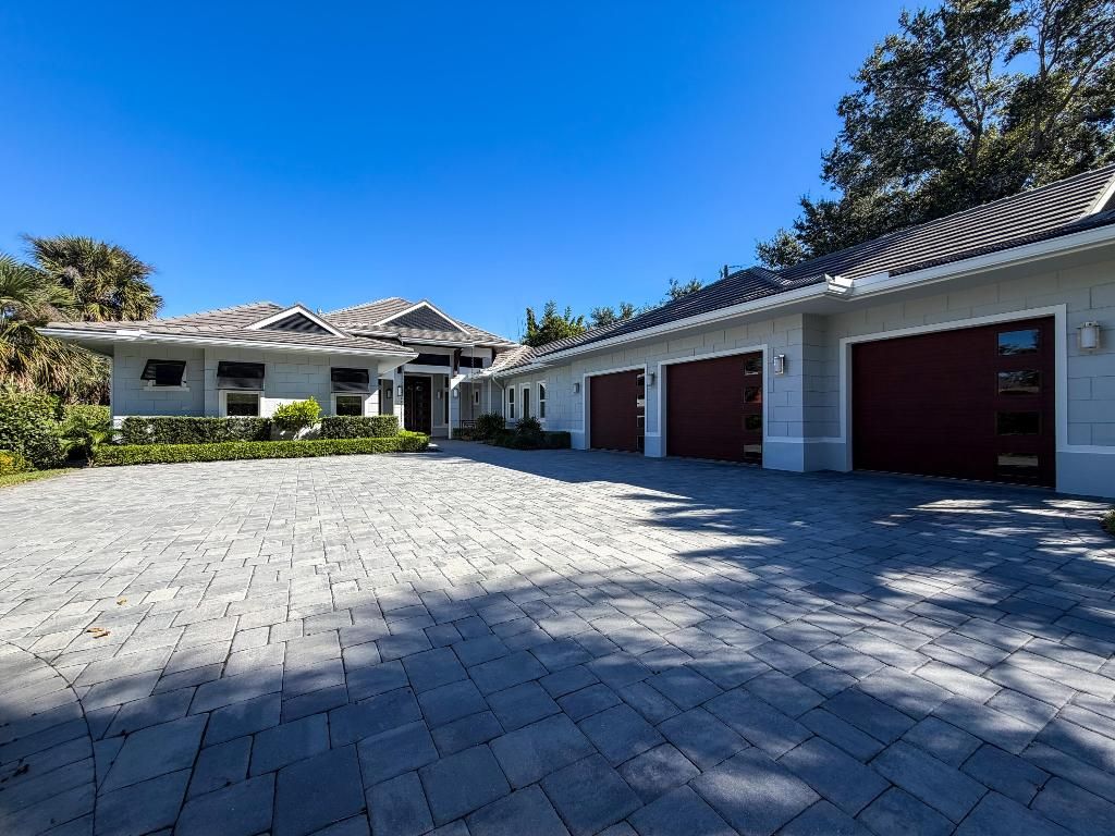 Photo of 2085 SE Saint Lucie Boulevard, Stuart, FL 34996 (MLS # R11149308)