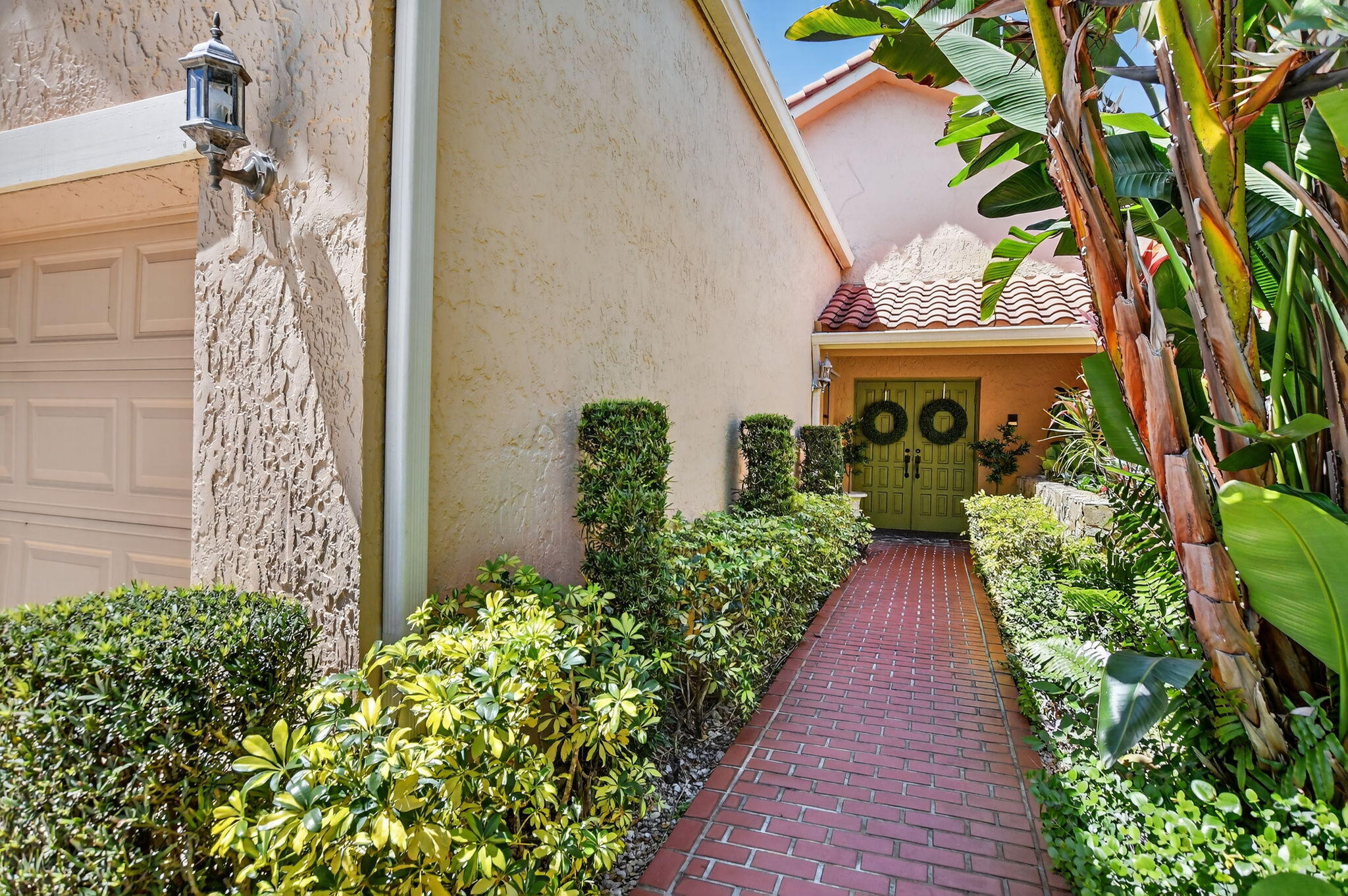 BOCA GREENS 2 - Residential