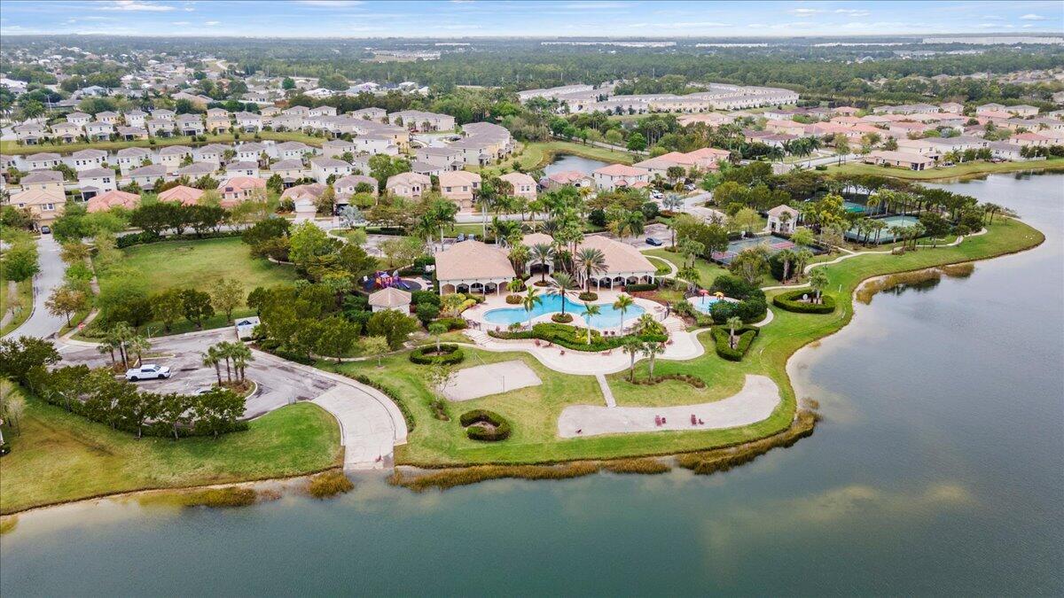 VIZCAYA FALLS PLAT 2 - Residential Lease
