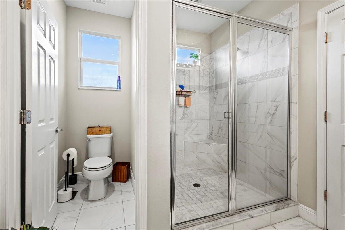 VIZCAYA FALLS PLAT 2 - Residential Lease