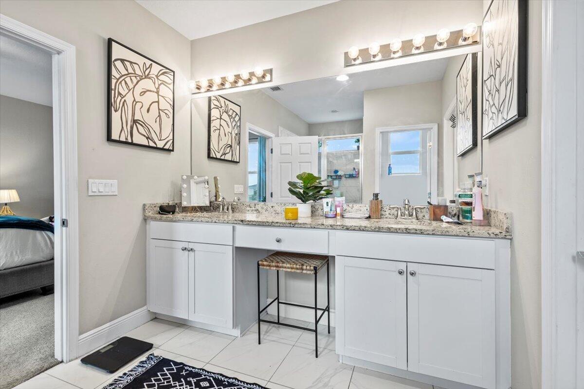 VIZCAYA FALLS PLAT 2 - Residential Lease
