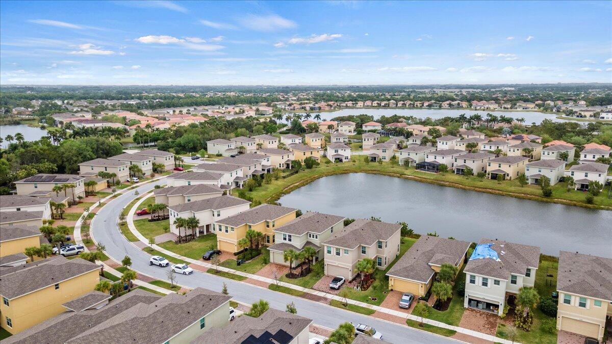 VIZCAYA FALLS PLAT 2 - Residential Lease