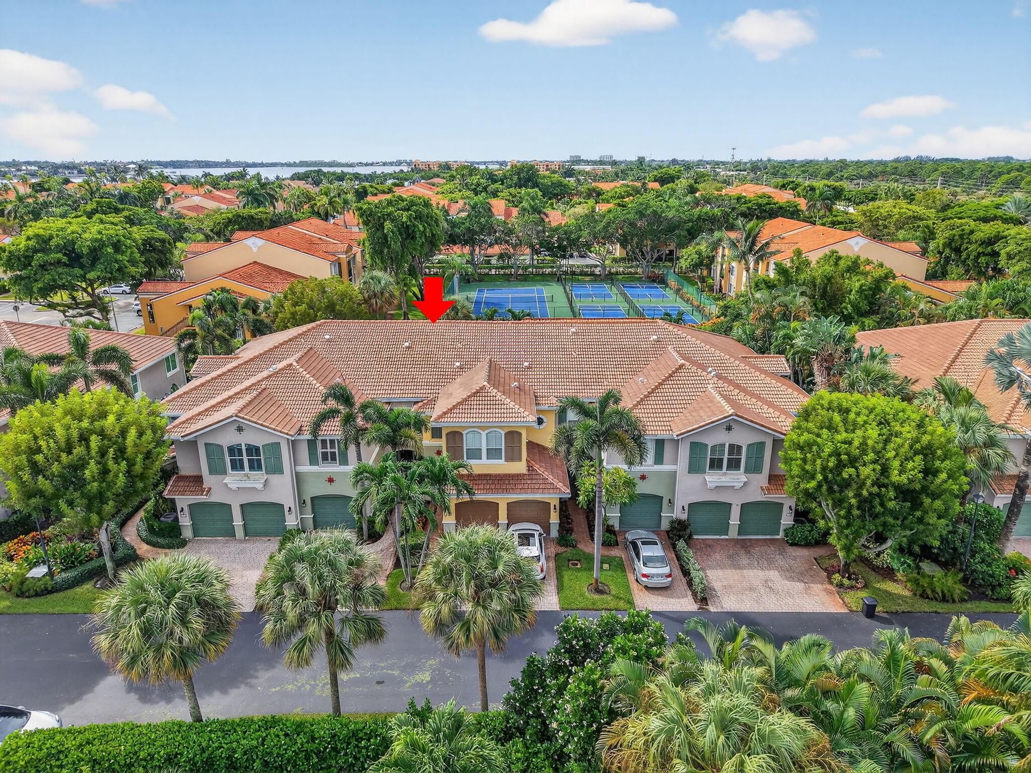 Las Brisas - Residential