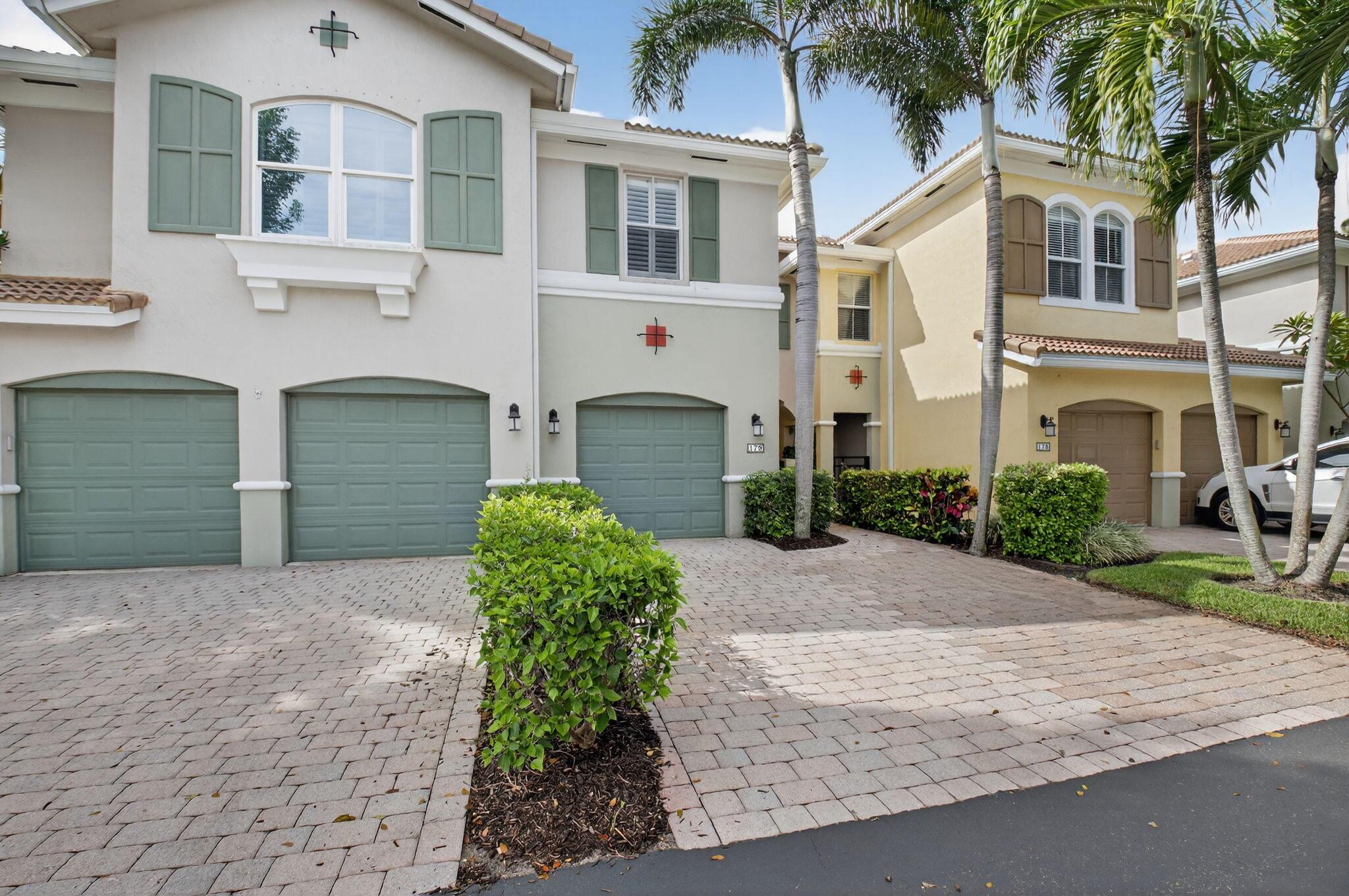 Las Brisas - Residential