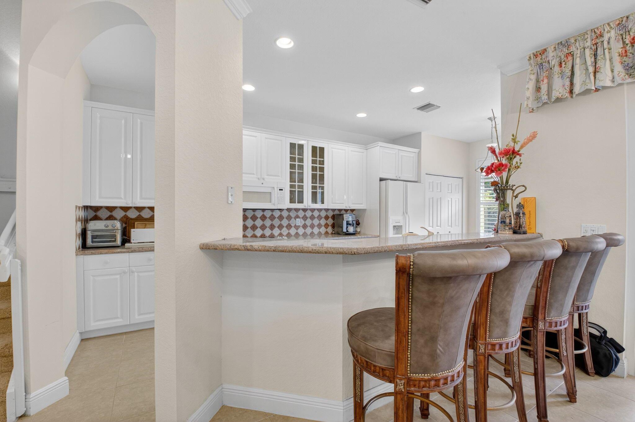 Las Brisas - Residential