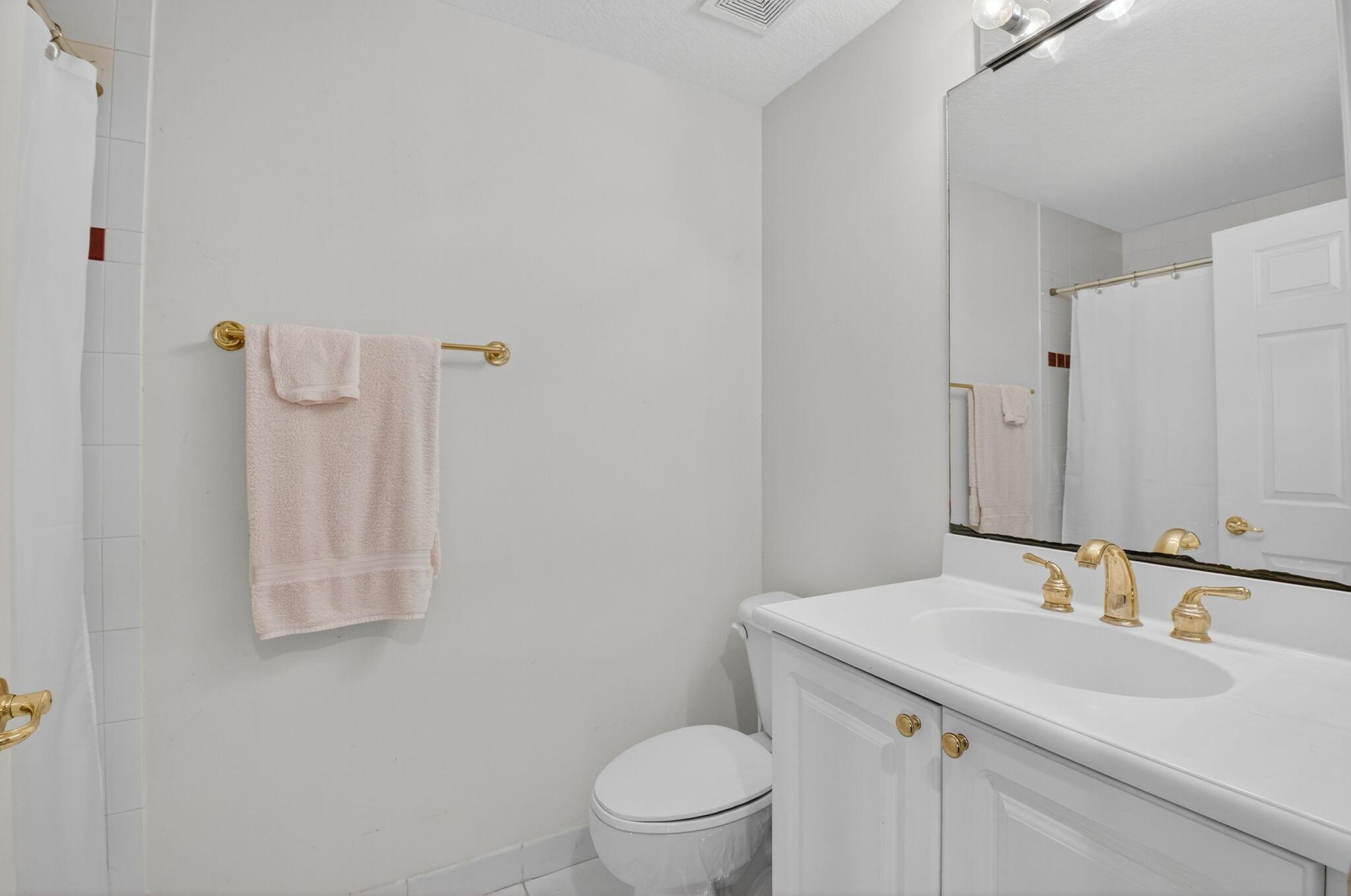 Las Brisas - Residential