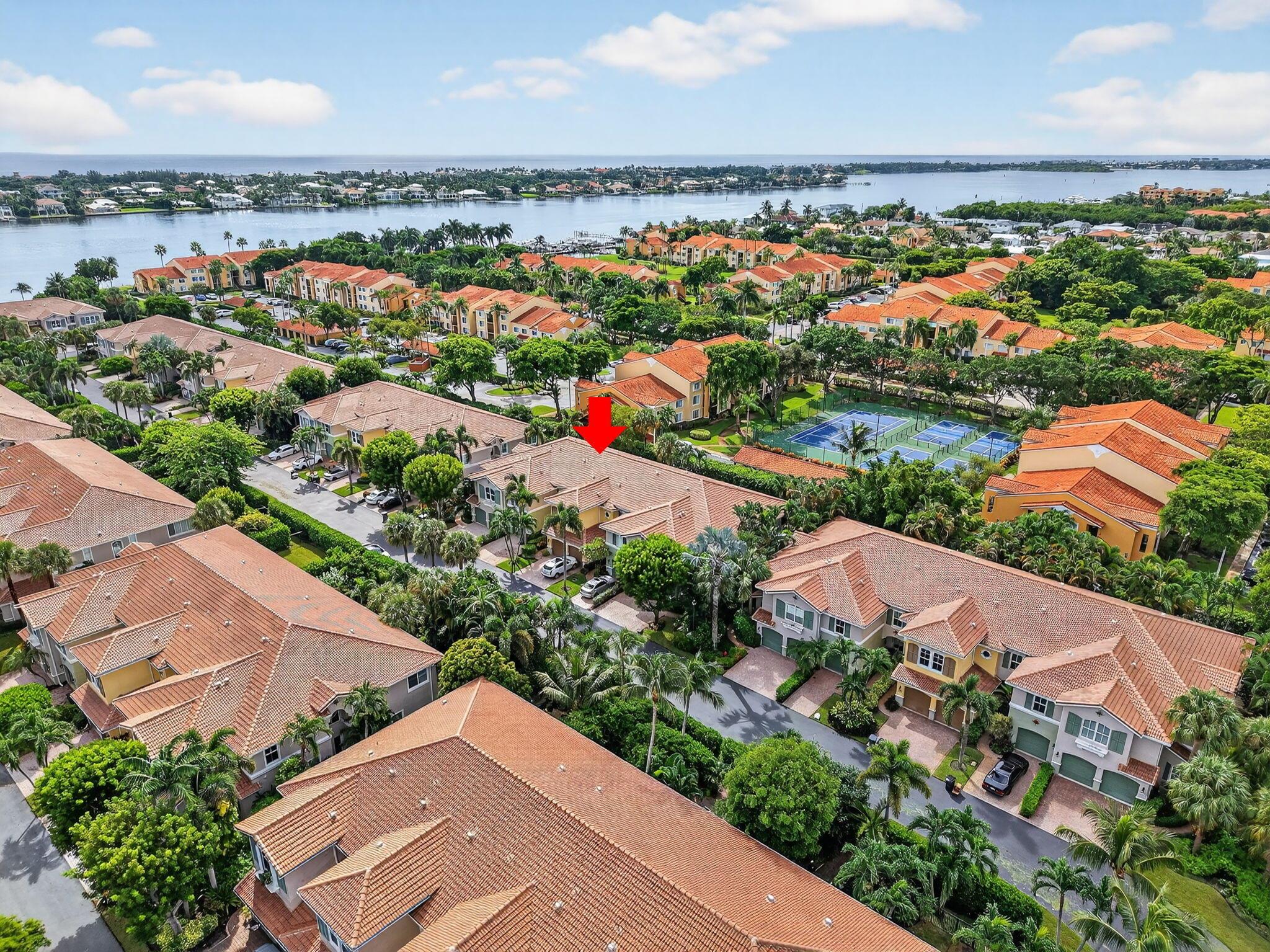 Las Brisas - Residential