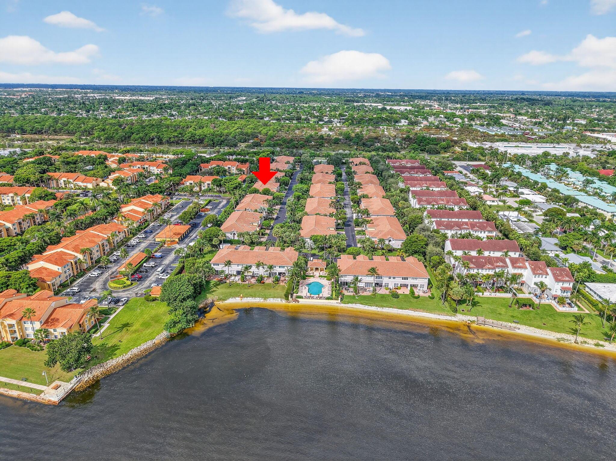 Las Brisas - Residential