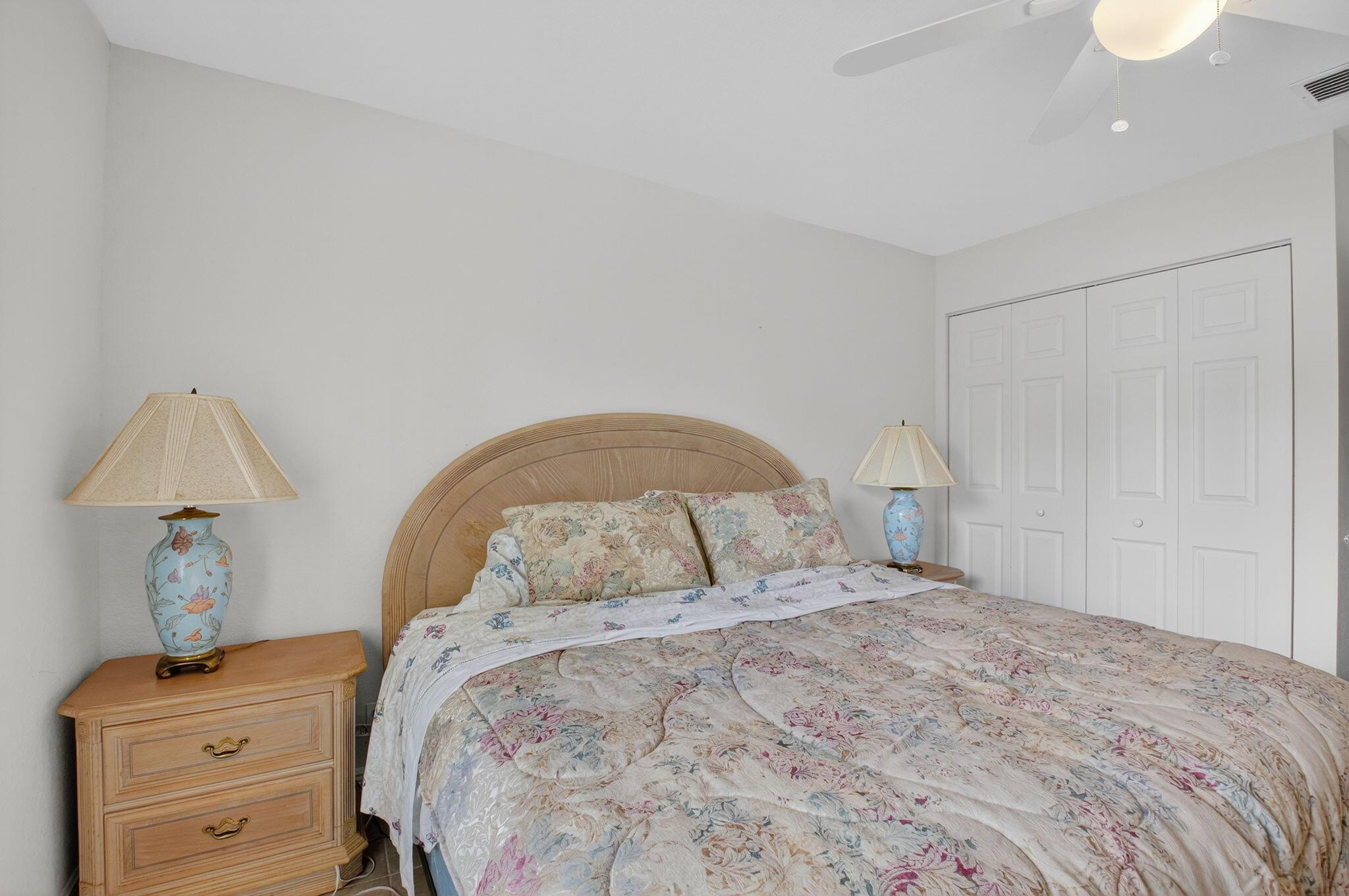 Las Brisas - Residential