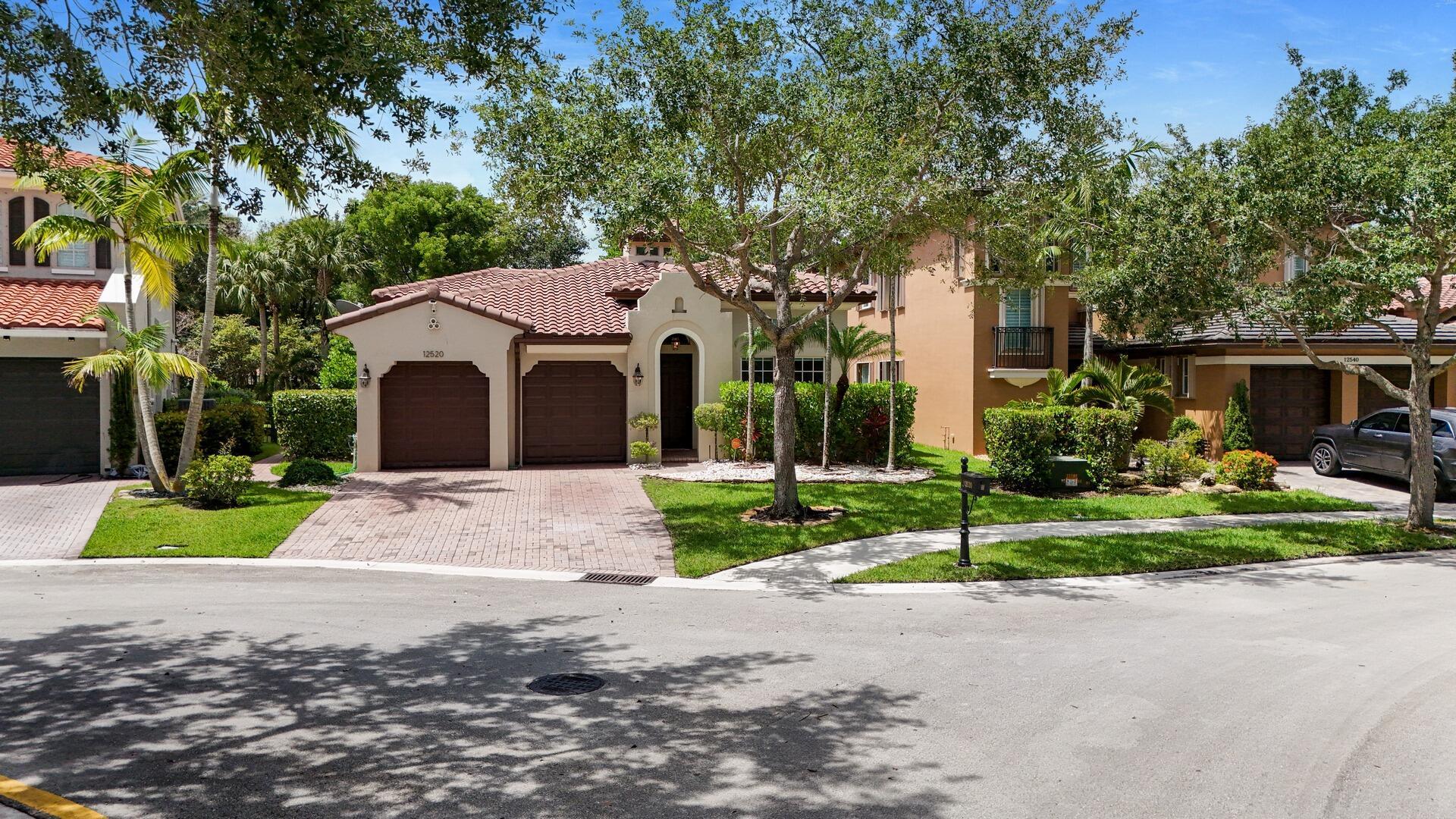 HERON BAY - Residential