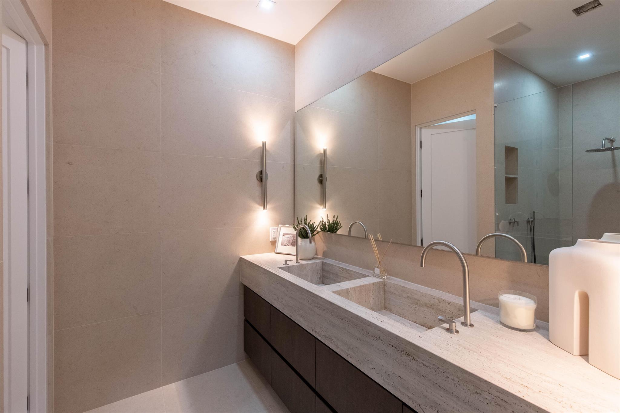 EQUESTRIAN CLUB ESTATES 3 - Residential