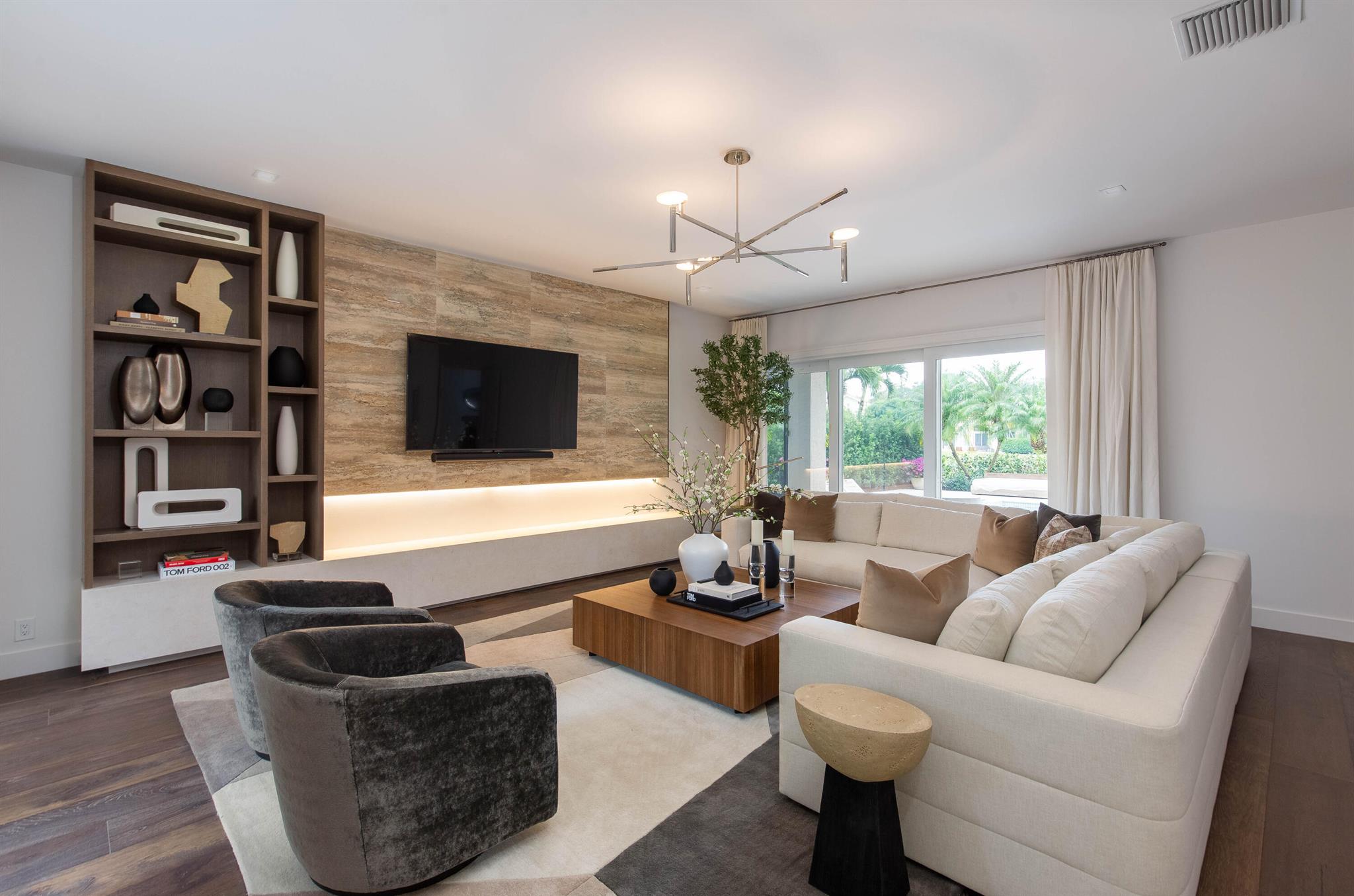 EQUESTRIAN CLUB ESTATES 3 - Residential