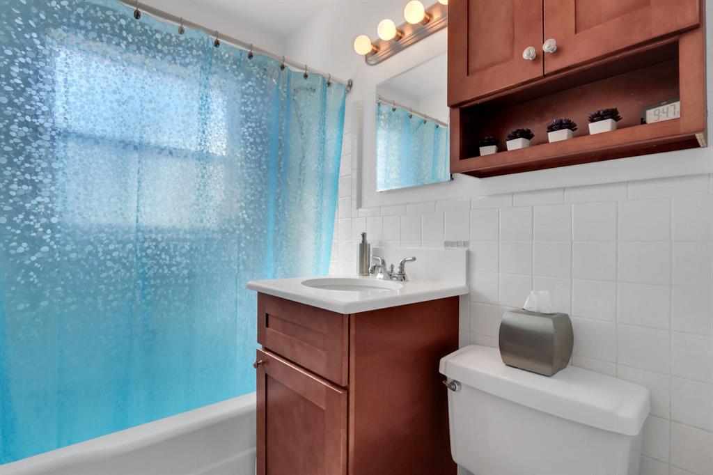 LAKE OSBORNE ESTATES 10 - Residential