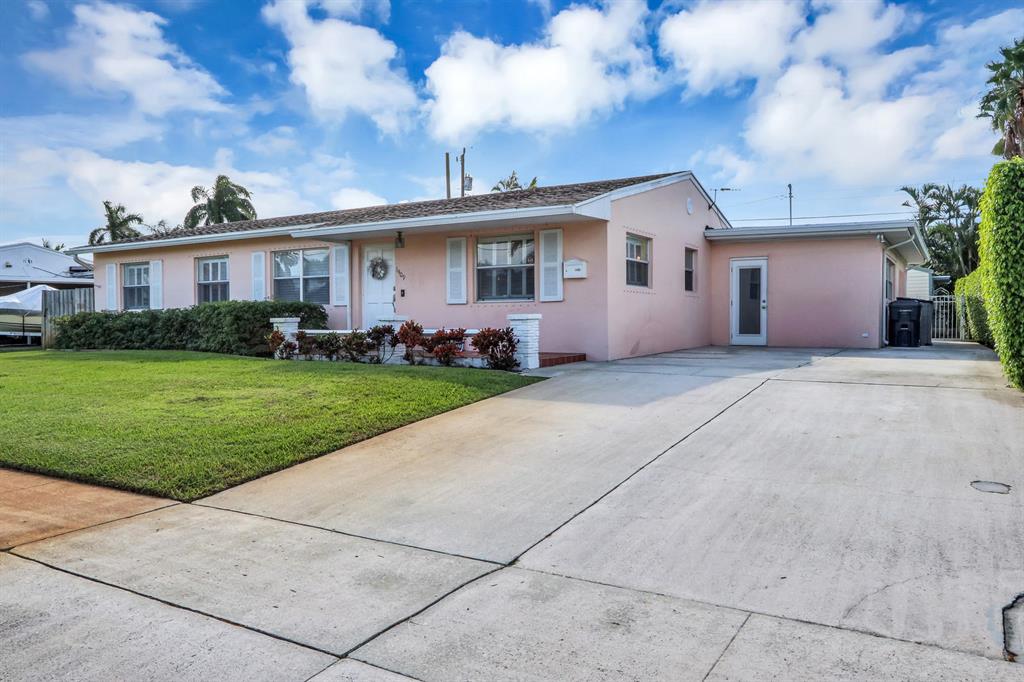 LAKE OSBORNE ESTATES 10 - Residential