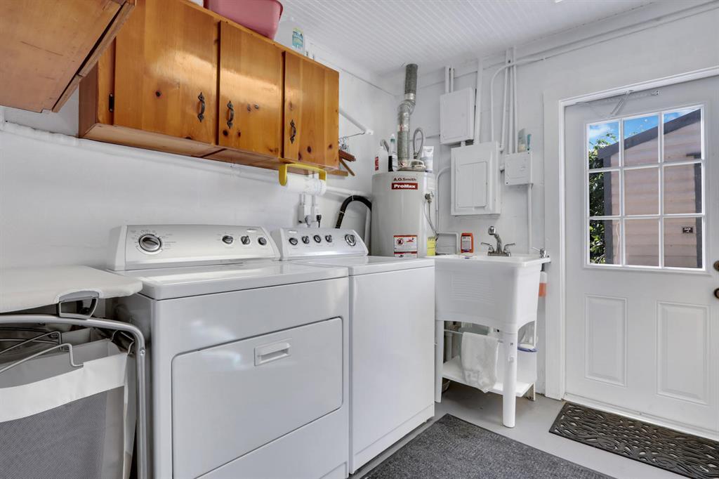 LAKE OSBORNE ESTATES 10 - Residential