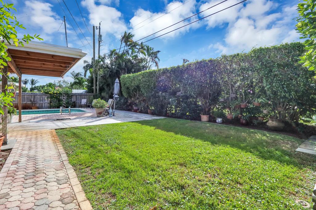 LAKE OSBORNE ESTATES 10 - Residential