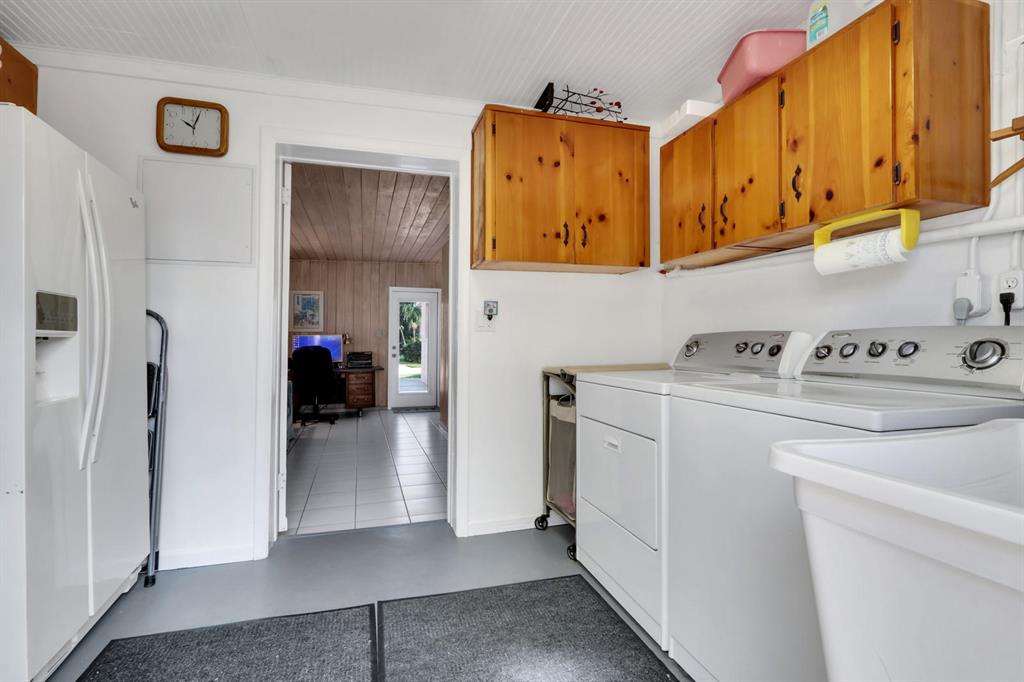 LAKE OSBORNE ESTATES 10 - Residential