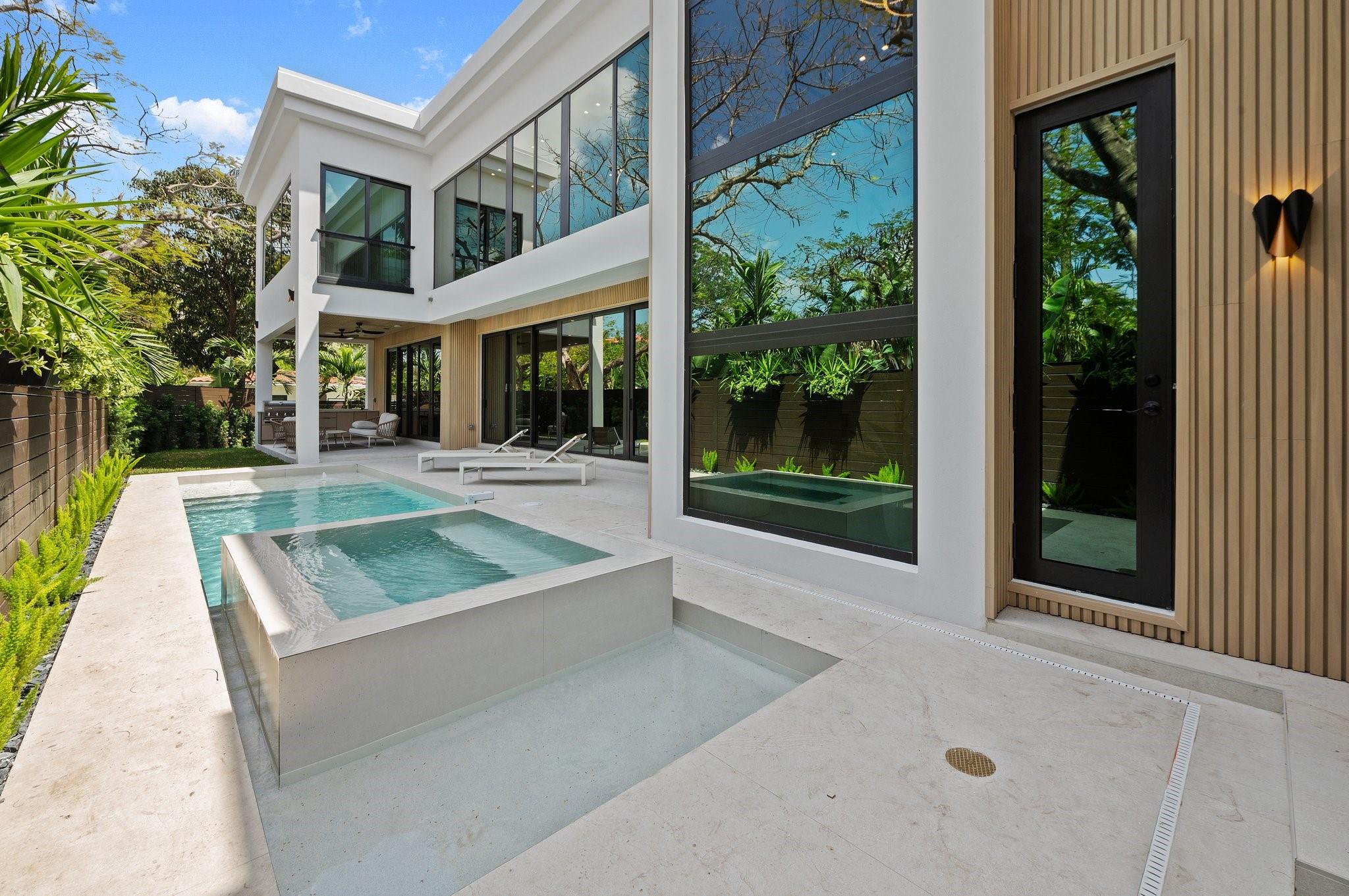 VICTORIA PARK - Residential