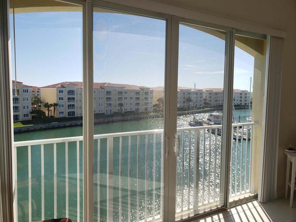 Photo of 8 Harbour Isle Drive Dr E #Ph04, Fort Pierce, FL 34949 (MLS # R10706674)