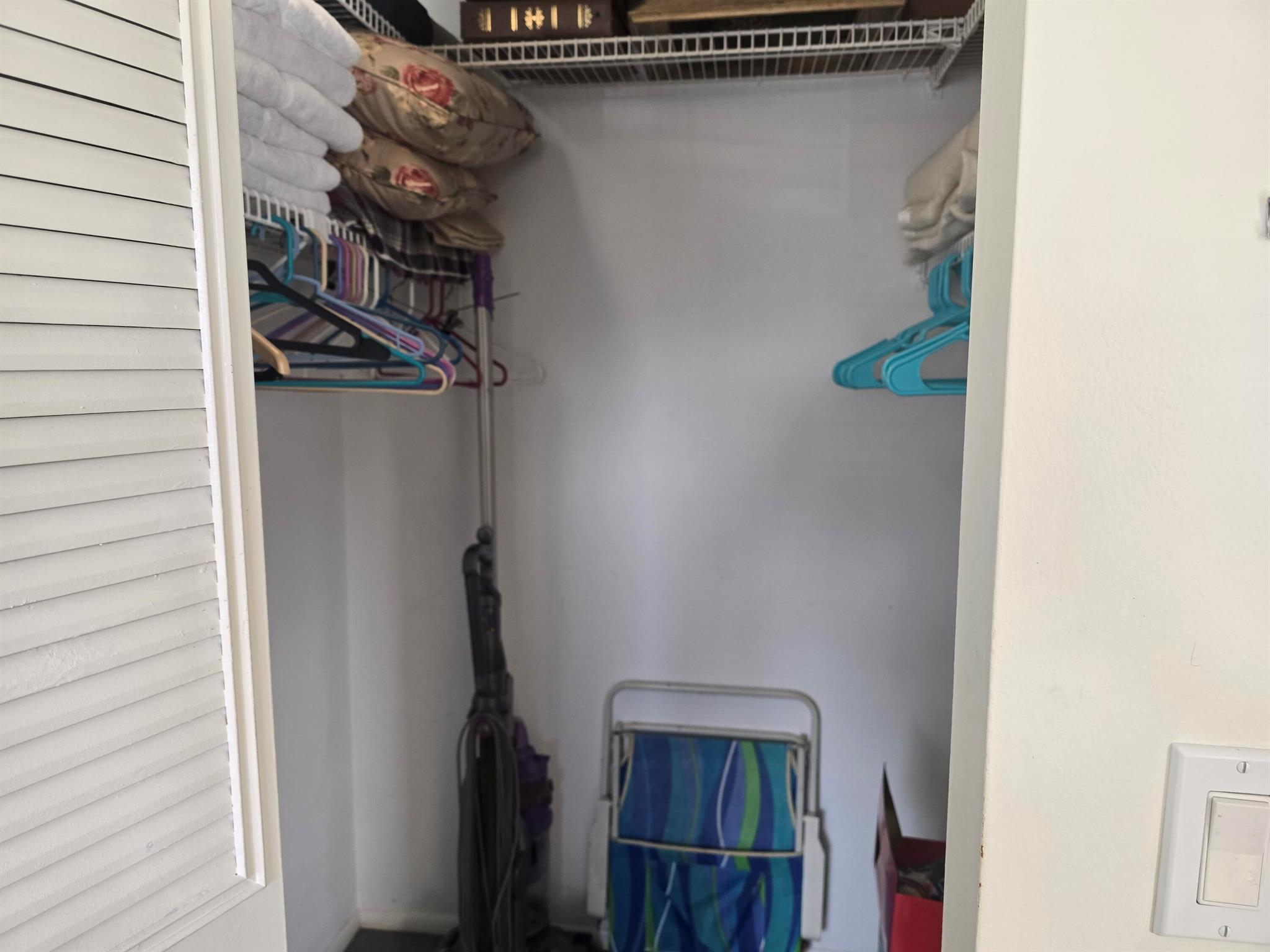 GOLDEN LAKES VILLAGE - Residential