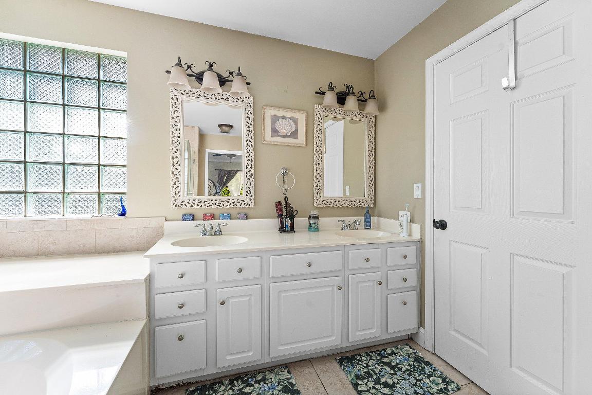 EMERALD FOREST OF WELLINGTON - Residential