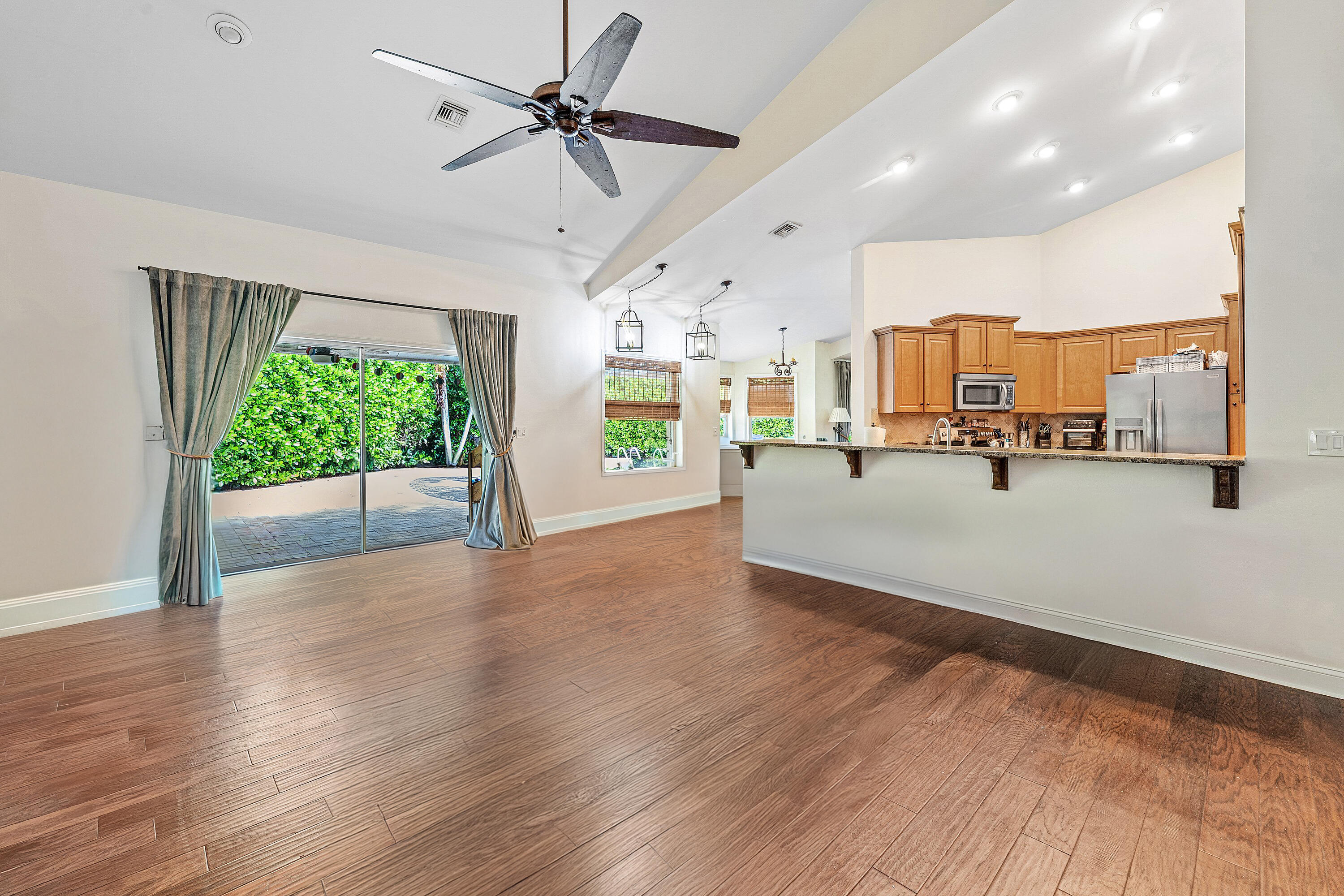 EMERALD FOREST OF WELLINGTON - Residential