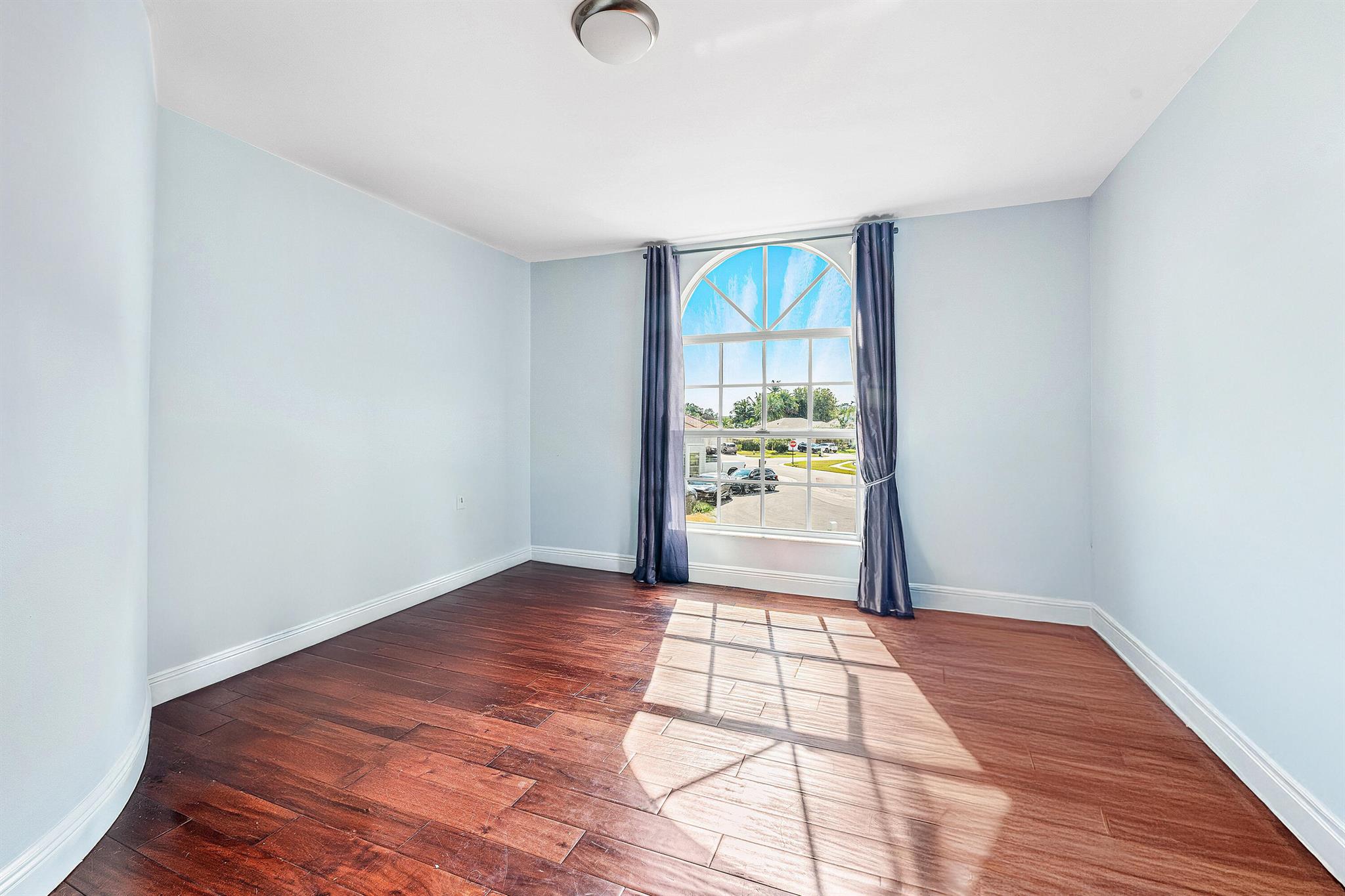 EMERALD FOREST OF WELLING - Residential