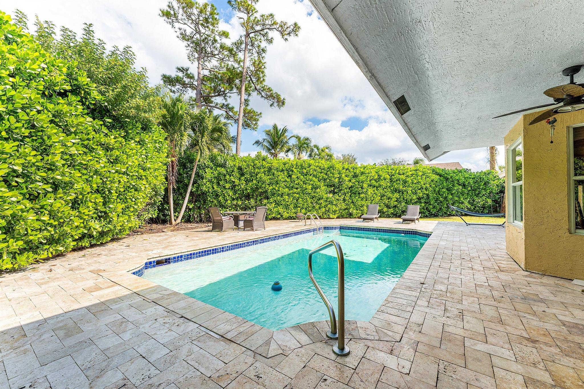 EMERALD FOREST OF WELLING - Residential