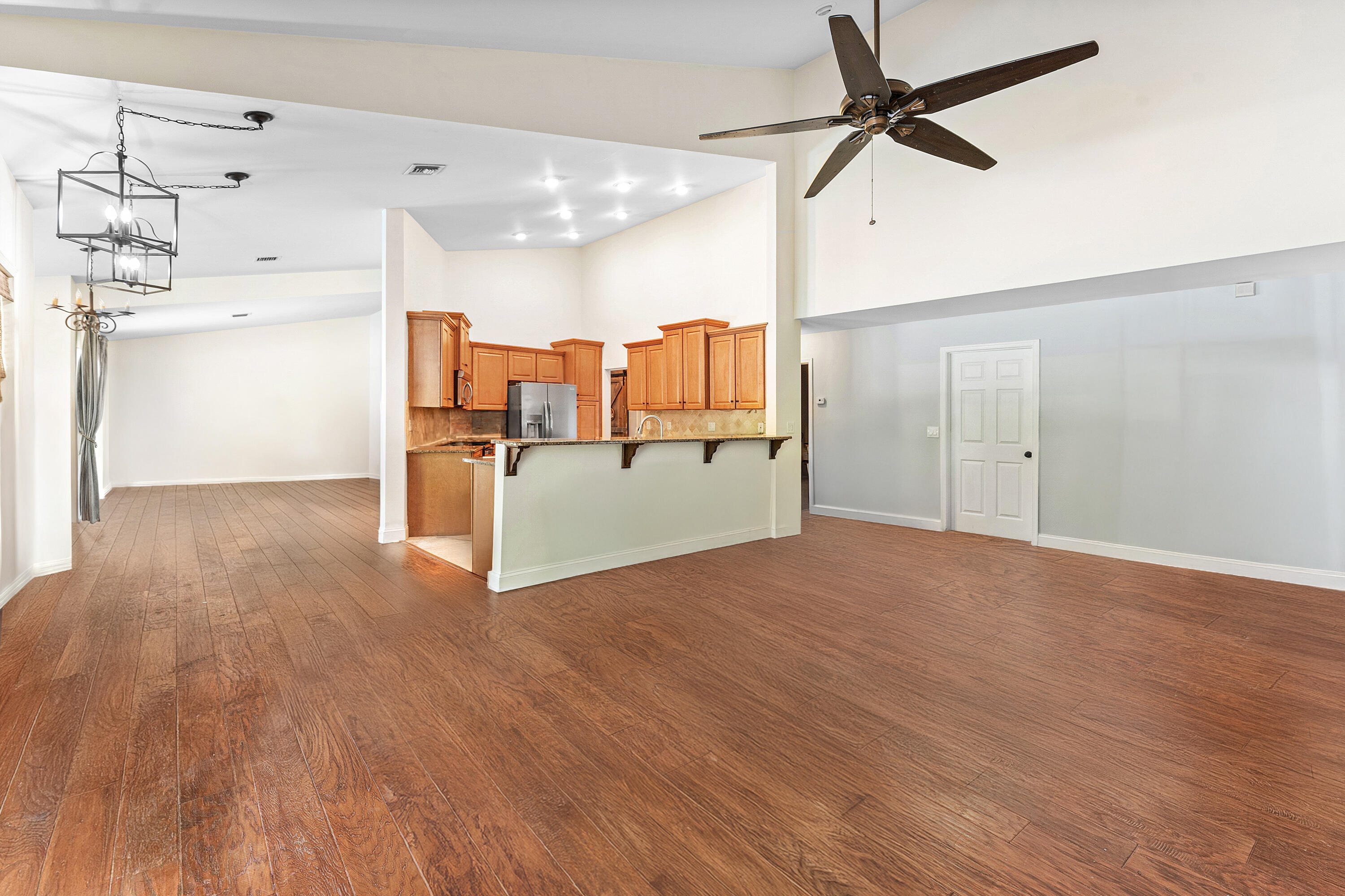 EMERALD FOREST OF WELLINGTON - Residential