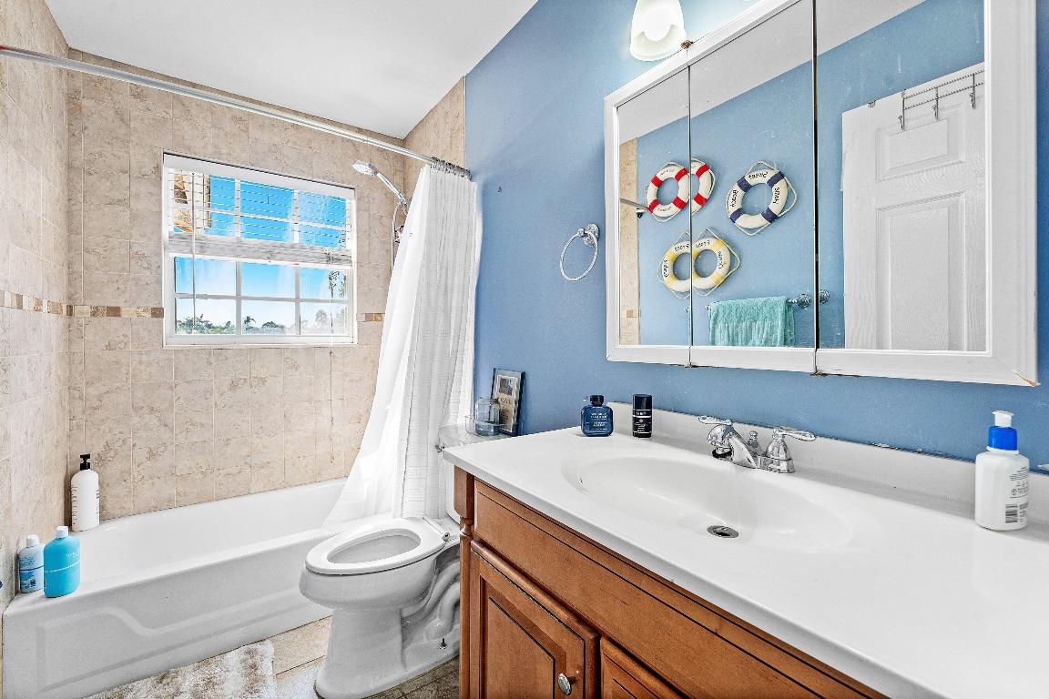 EMERALD FOREST OF WELLINGTON - Residential