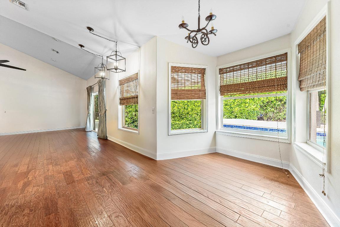 EMERALD FOREST OF WELLINGTON - Residential