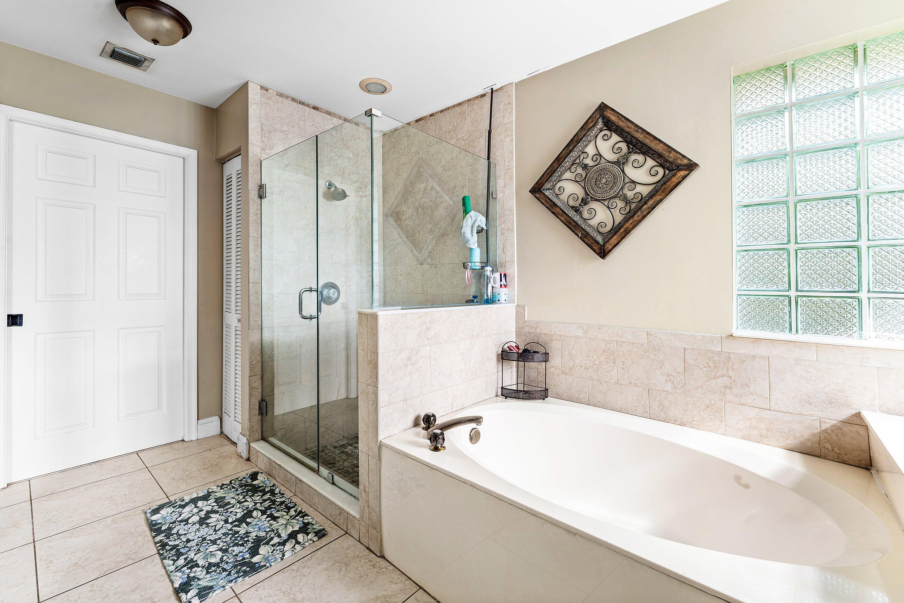 EMERALD FOREST OF WELLINGTON - Residential