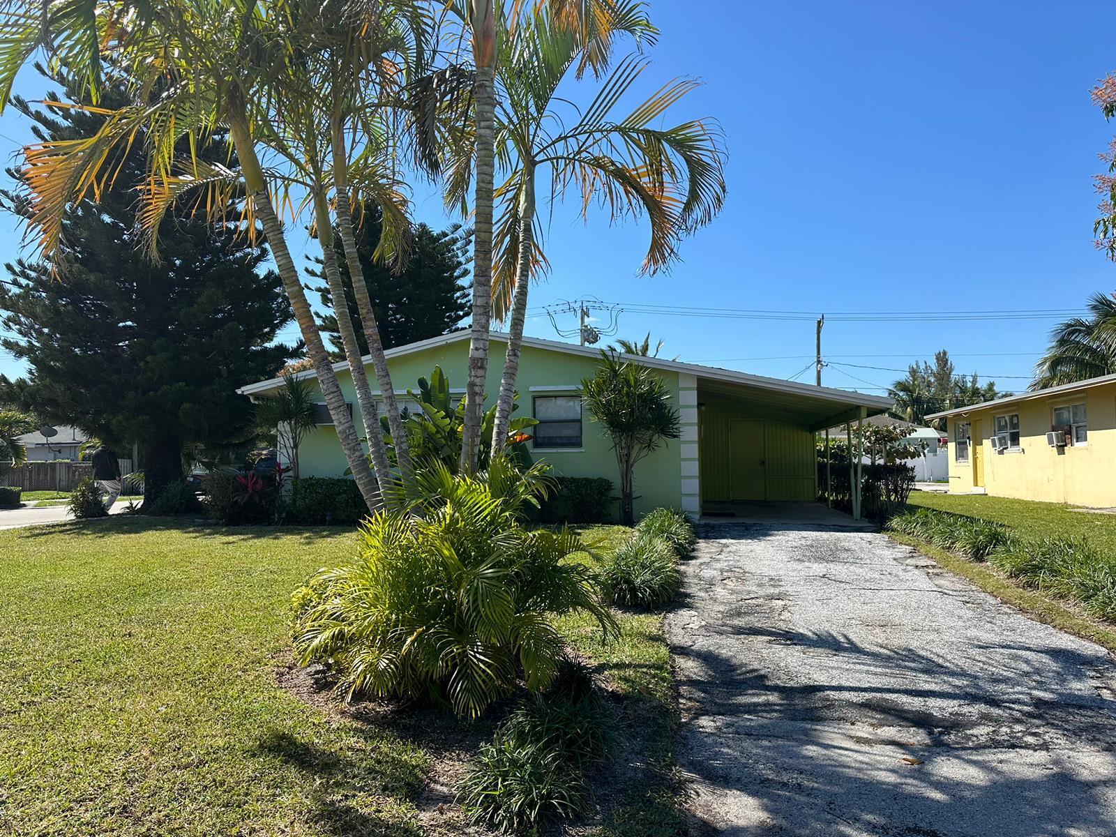 Rare Beautiful Duplex that sits on a corner side, large lot in Delray Beach! This property is great for investors who want to generate residential Income or even occupy one space while living in the other! Home is in good condition & even has room for a pool! Close to Lake Ida, Atlantic Ave, Downtown Delray Beach, Shops, Highway & more!
