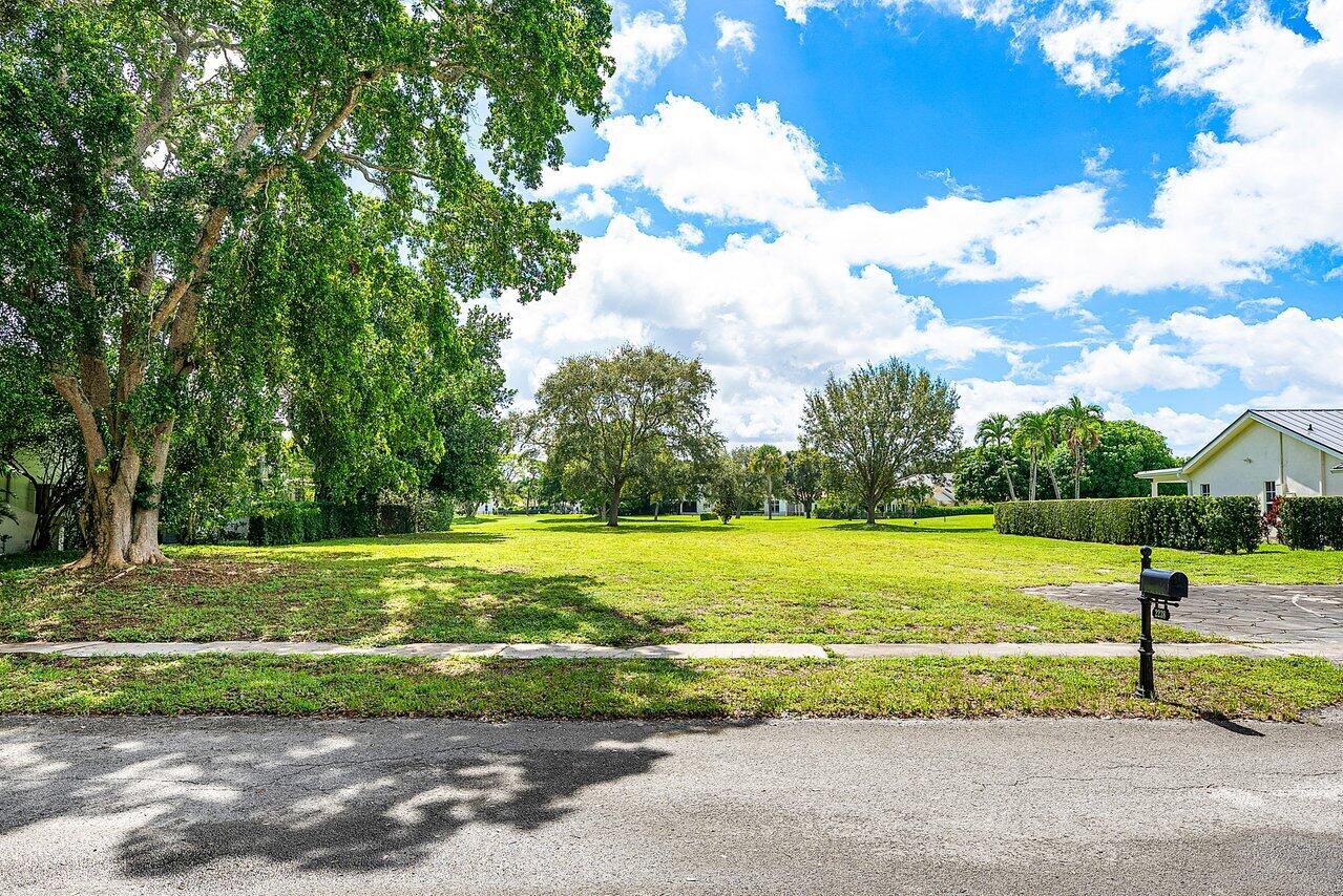 Boca Raton Bath & Tennis - Land