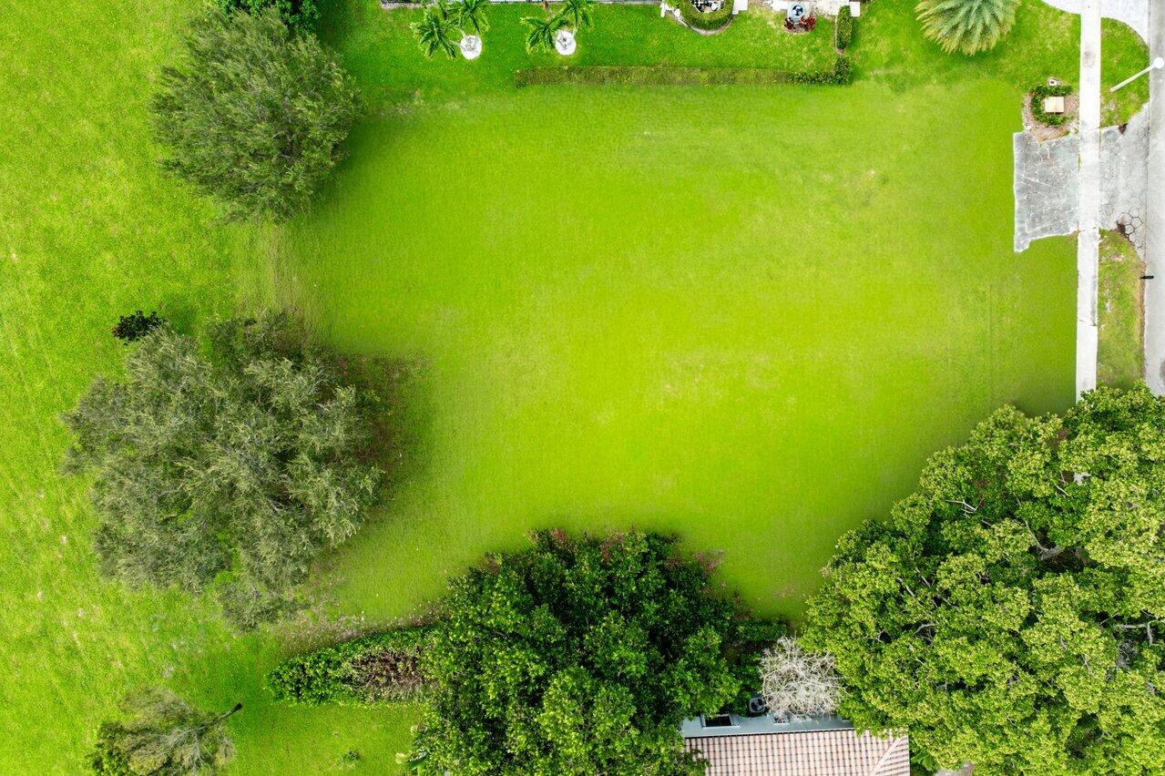 Boca Raton Bath & Tennis - Land