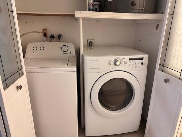 CHATEAULAINE - Residential Lease