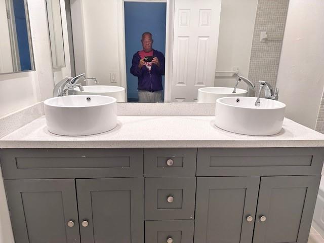 CHATEAULAINE - Residential Lease