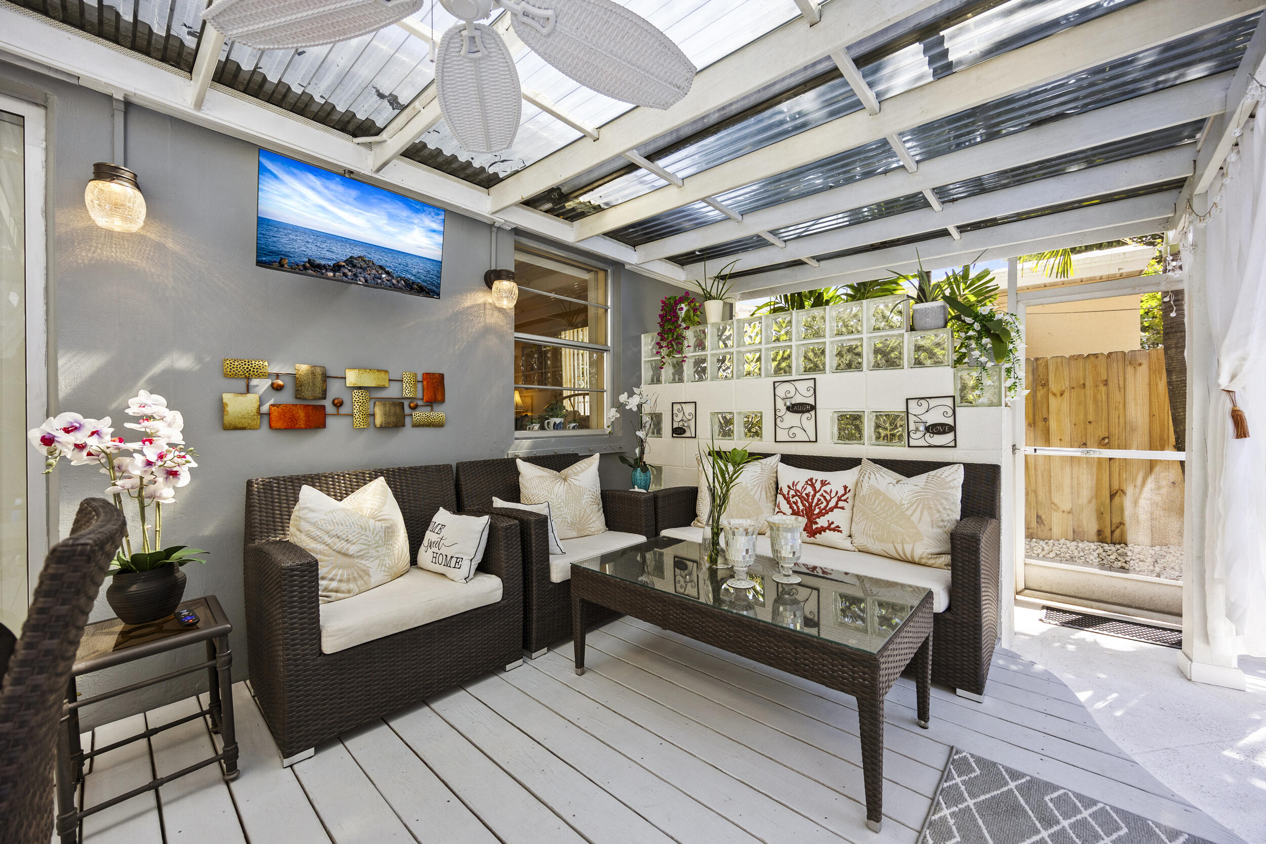 NORTH LAKE WORTH - Residential